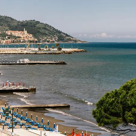 Italianway - Le Terrazze Sul Mare Apartment Diano Marina Exterior photo